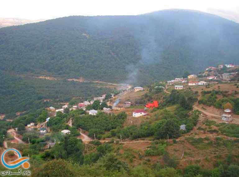 گشت و گذار در روستای کالج نور