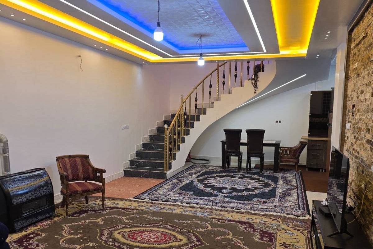 باغ ویلا استخردار کورش (هماشهر سپیدان)