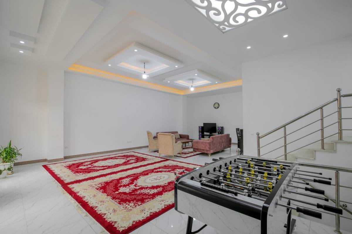 ویلااستخردار نرگس (چهارباغ)