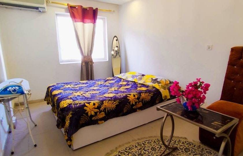 آپارتمان مبله سحر، پلاک ۱۱۸ (کیش)