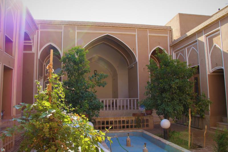 بوم گردی خان و بانو، اتاق مستر (یزد)