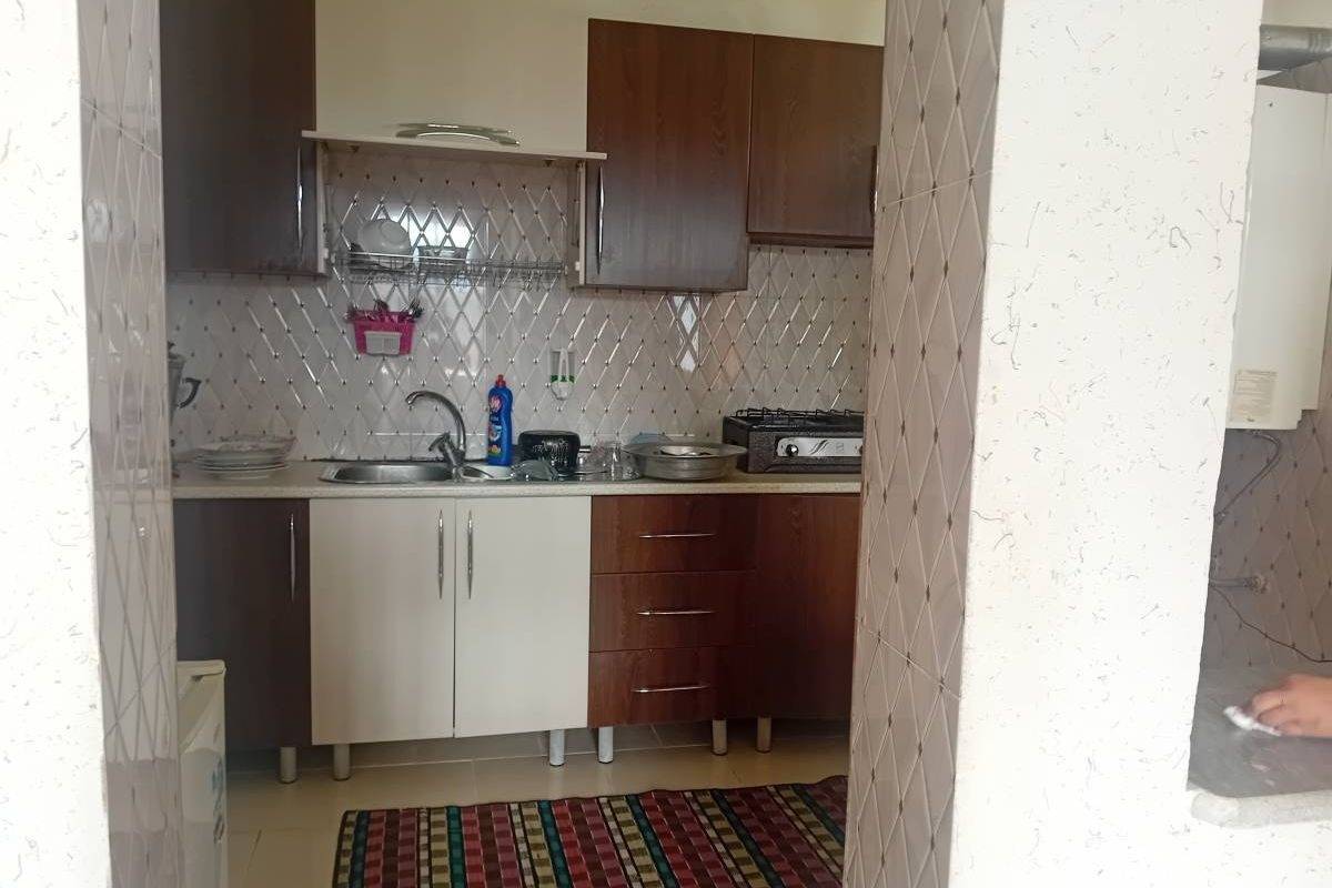 بومگردی گروج، واحدهای یک خواب طبقه بالا (آلاشت)