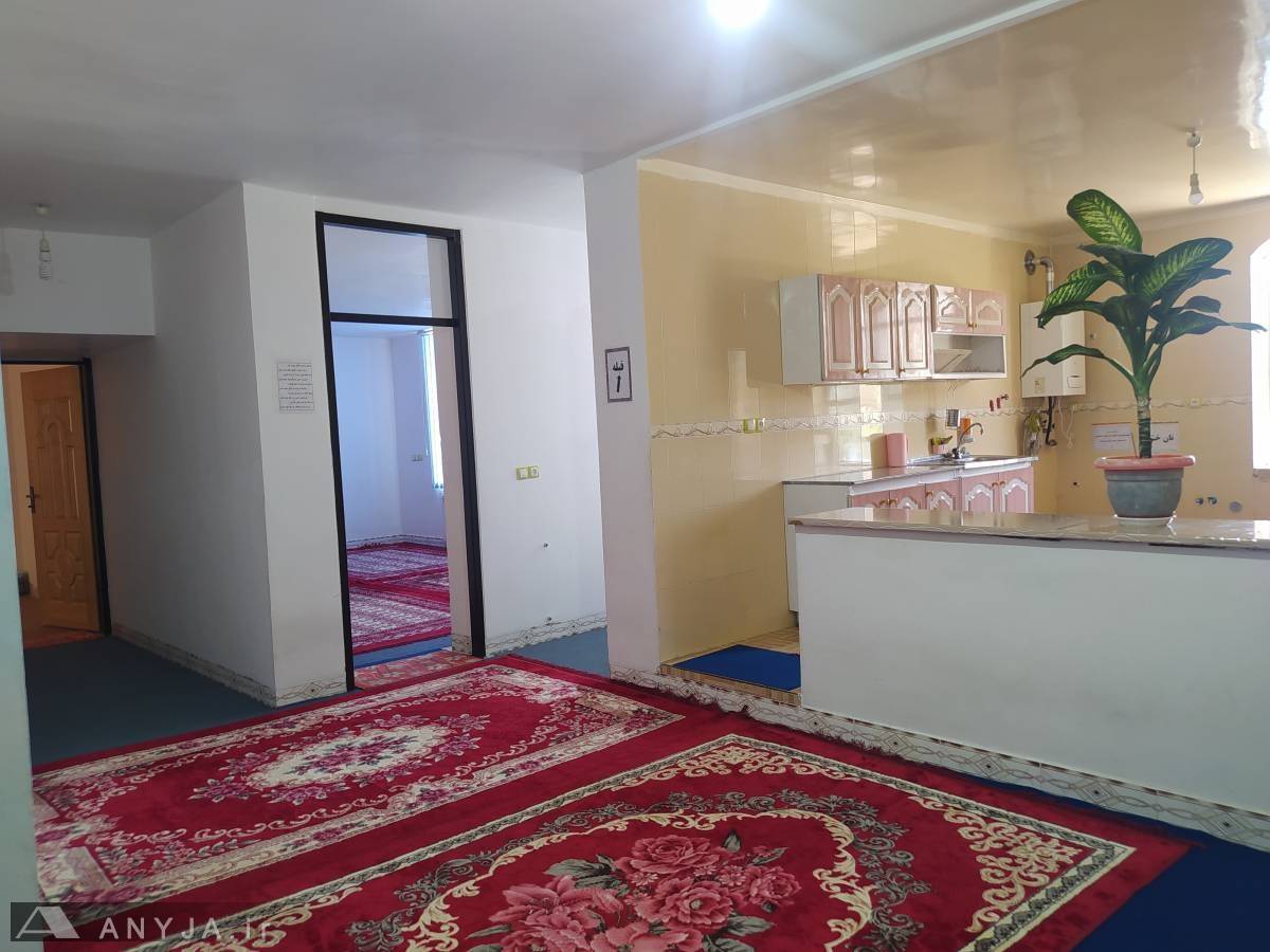 منزل مبله چهار خوابه بالکن دار (سی سخت)