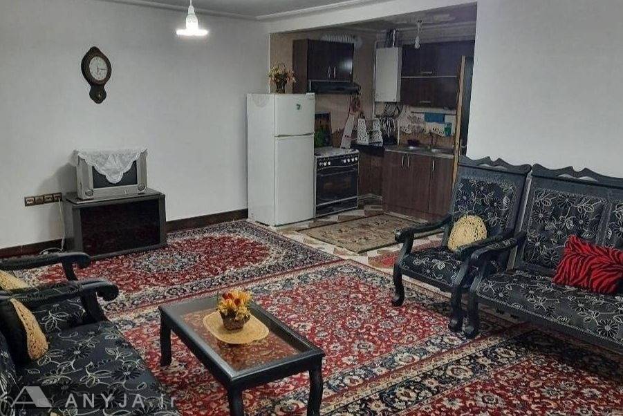 سوئیت خانه سبز (اطاقور)