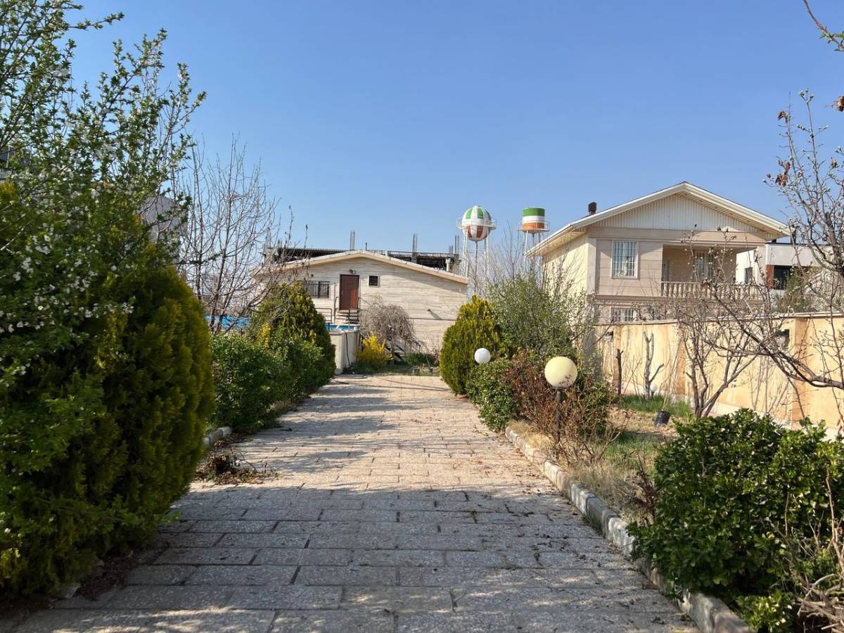 ویلای دوطبقه دربستی رادین ۲ (کردان، زعفرانیه)