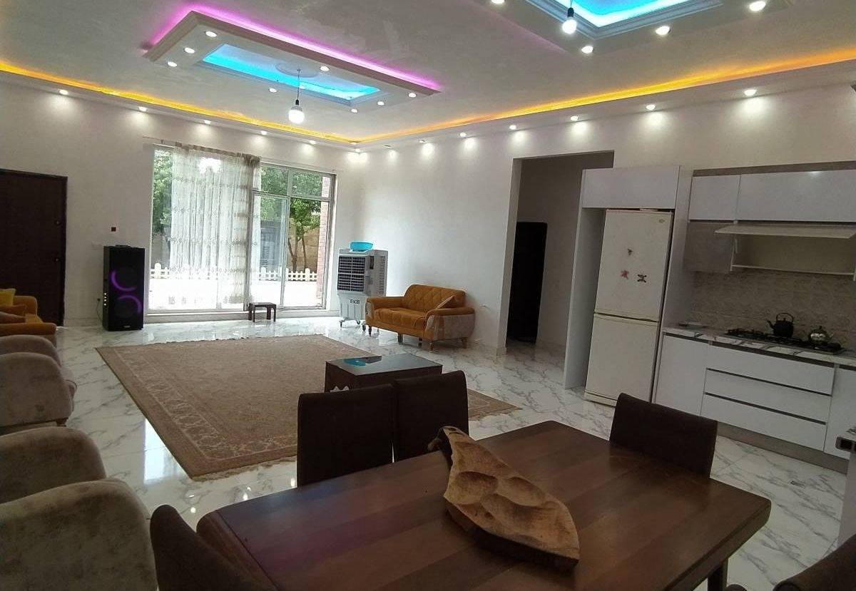ویلا استخردار حافظیه (چهارباغ)