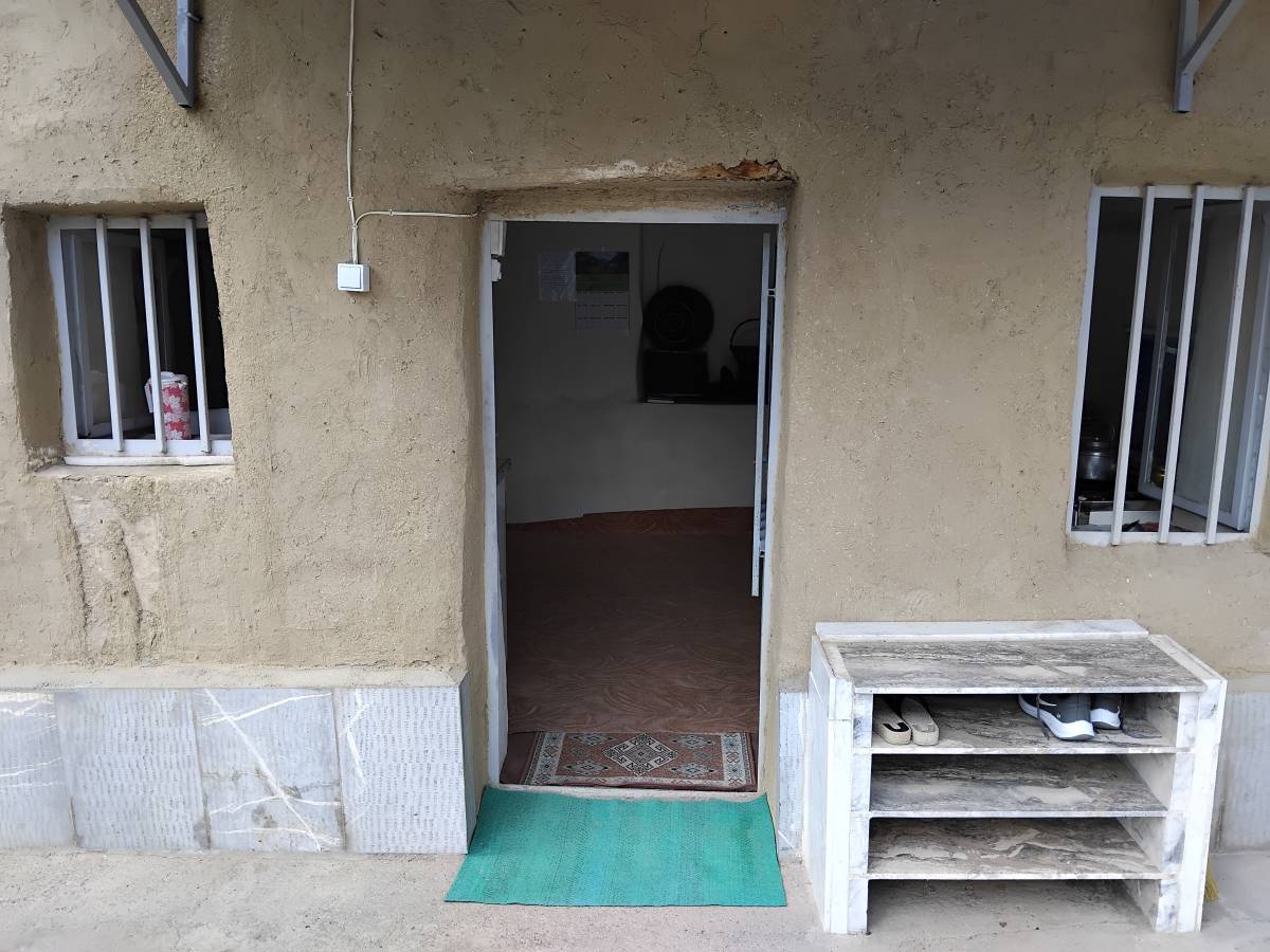 کلبه سنتی کوهستانی نفس (طرقبه)