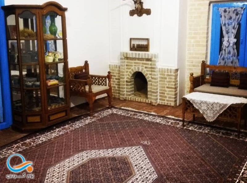 هتل آپارتمان آناهیتا، واحد همکف (تکاب، تخت سلیمان)