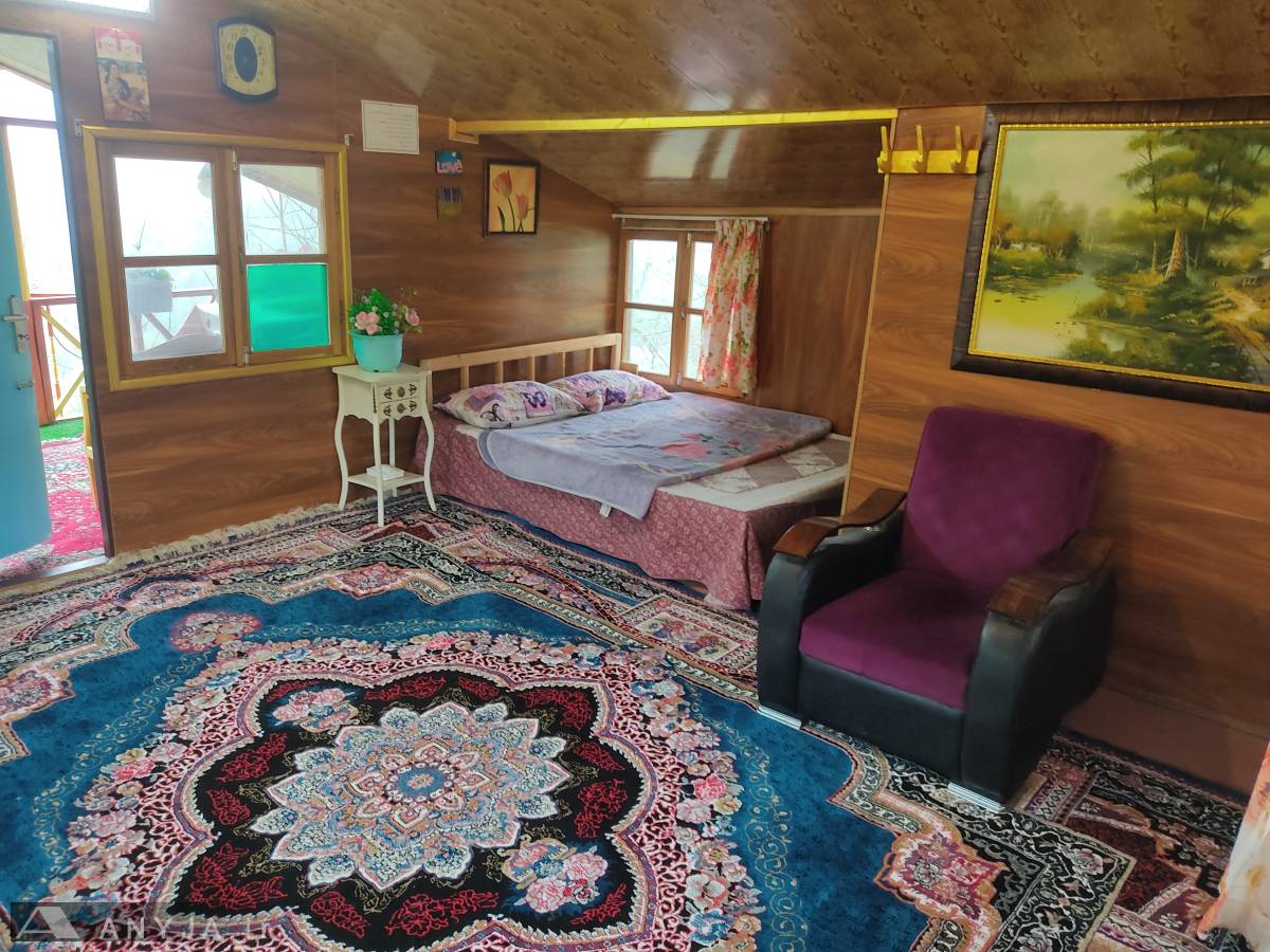 کلبه جنگلی هلی تی تی (شیرگاه)