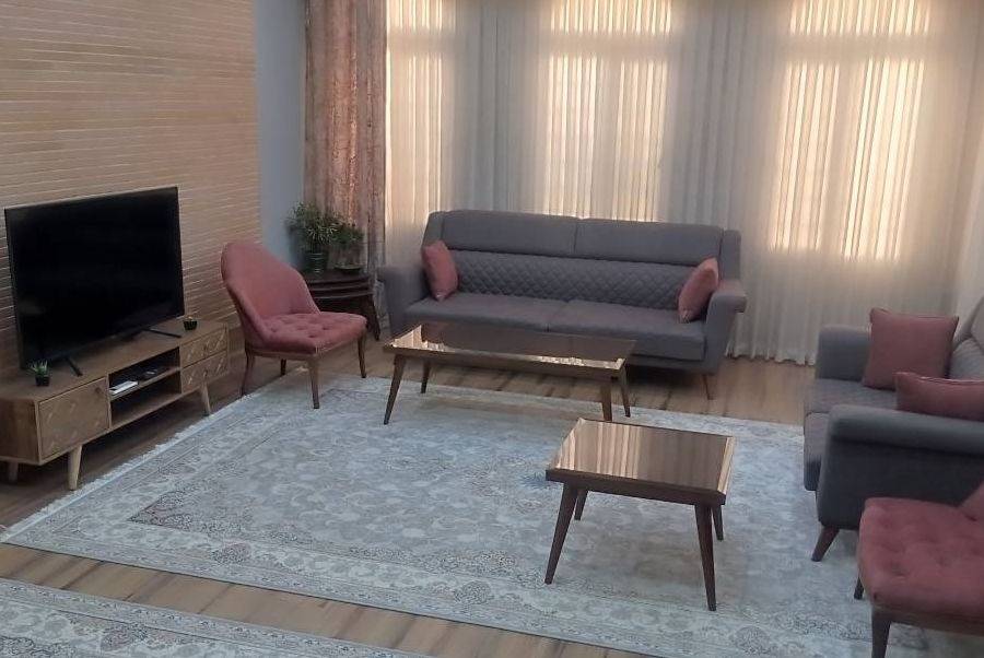 منزل دوخوابه امین (کاشان)