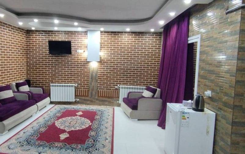 هتل آپارتمان بابا قدرت، واحد 402 (رینه)