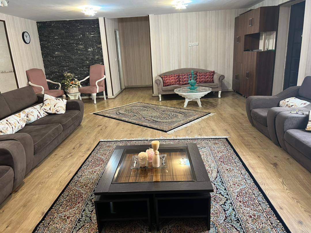 باغ ویلا استخردار روباز نامبر وان (محمدشهر کرج)