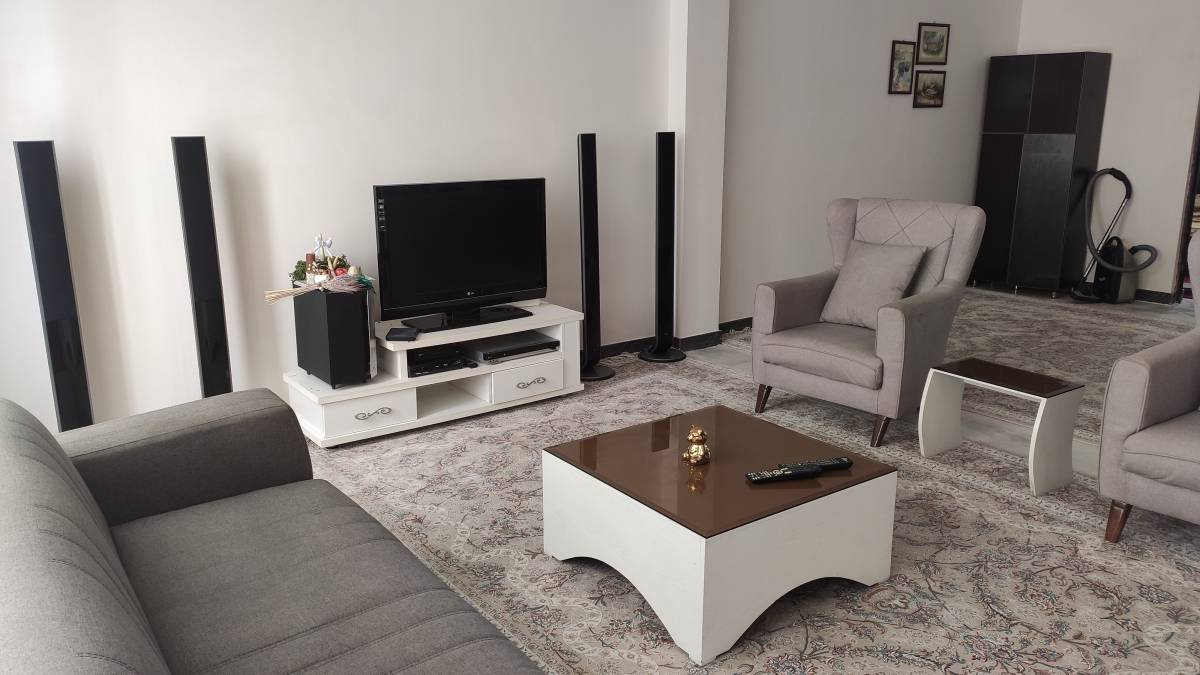 ویلای ماه تی تی (لاهیجان، رودبنه)