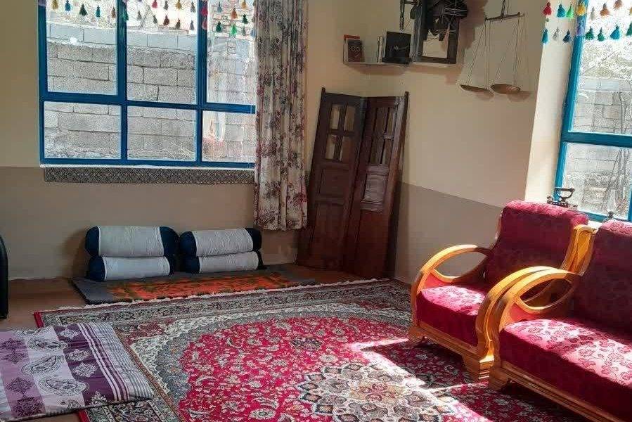 اقامتگاه بومگردی هیرکانی، اتاق ۴ (ساری)