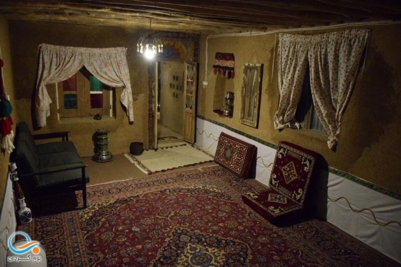 بوم گردى همای جان، اقامت فول برد (با صبحانه ناهار شام) (اردکان فارس)