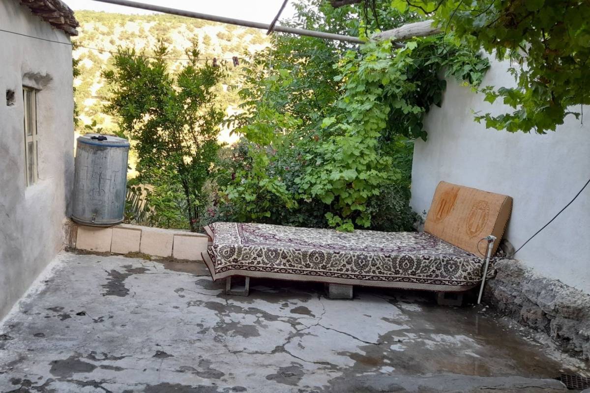 خانه دربستی میرزایی (آبشار بیشه)