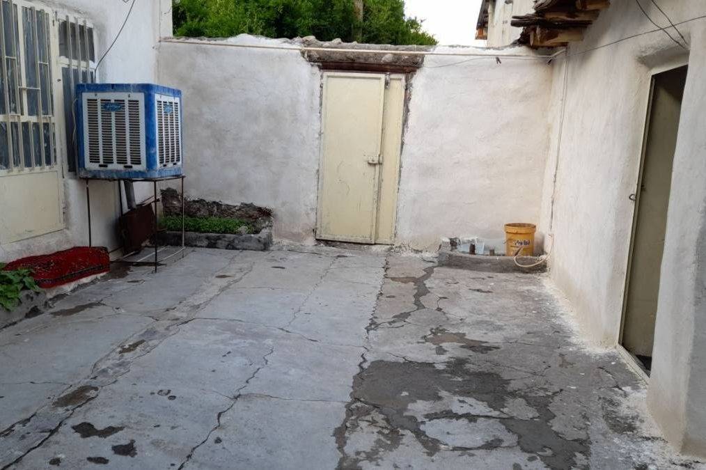 خانه دربستی میرزایی (آبشار بیشه)