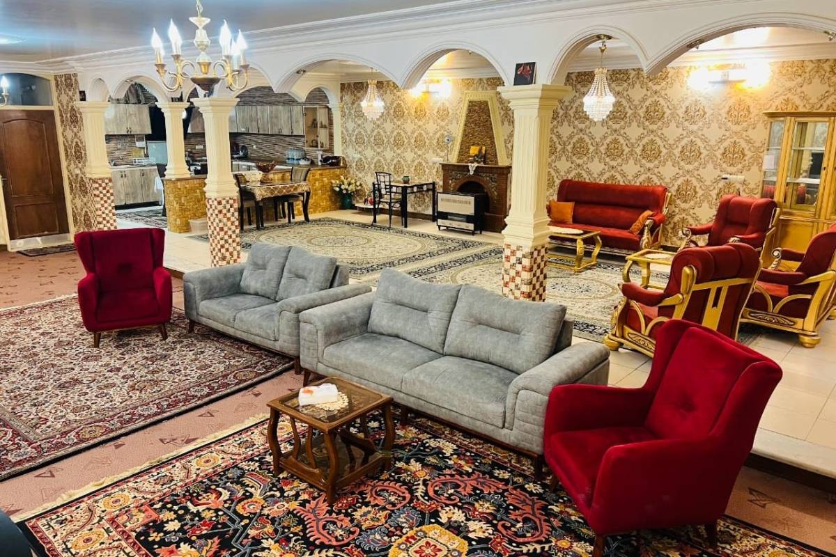خانه ویلایی دوخوابه تاریخی (کاشان)