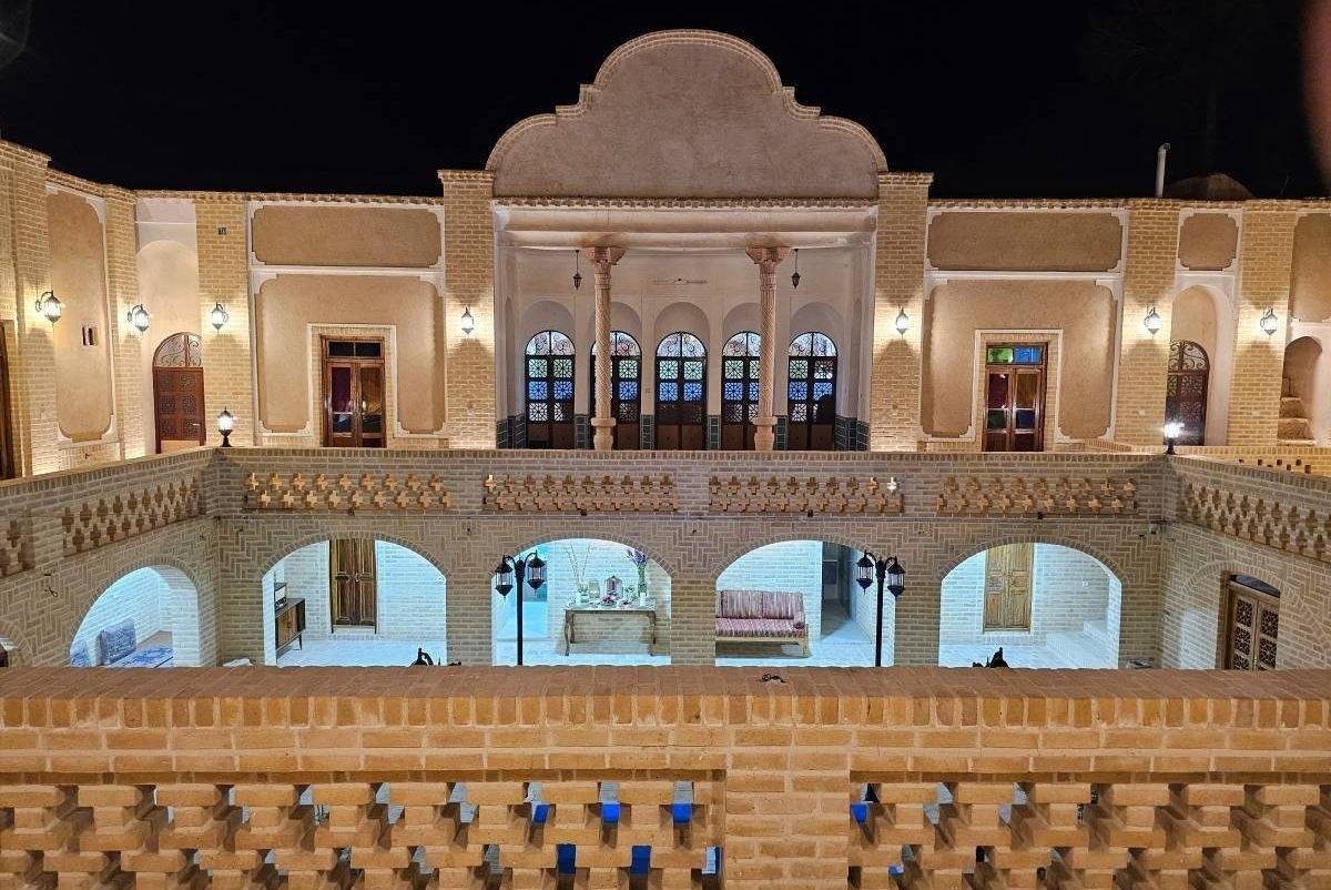 عمارت دیوان سالار، اتاق طاقچه (نایین)