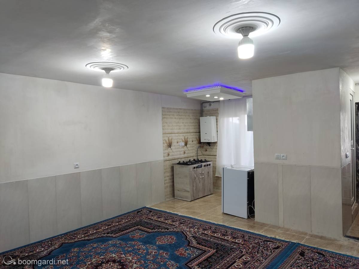 بومگردی قله تخت زنگی، اتاق های چهار نفره (کردستان، کامیاران)