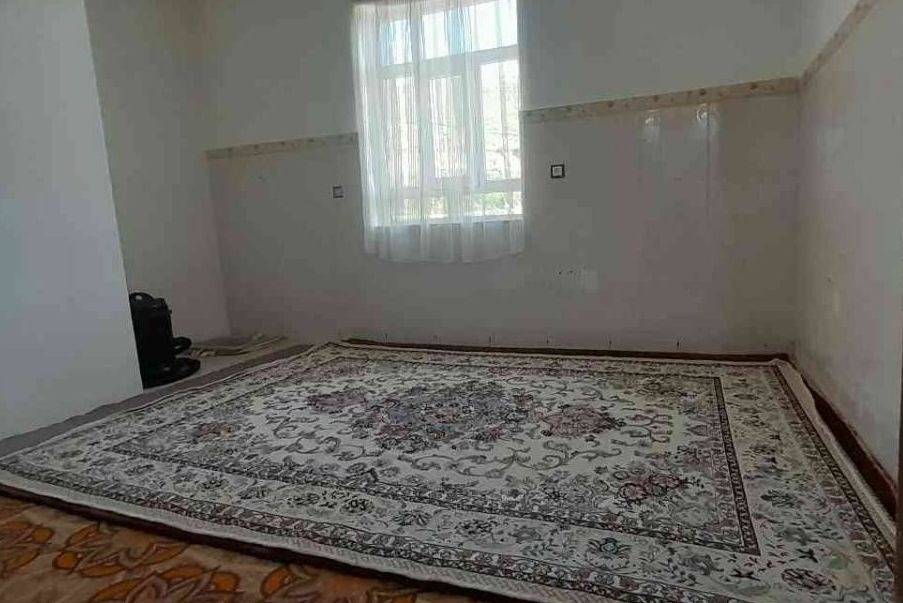 آپارتمان دوخوابه تخت سلیمان (تکاب)