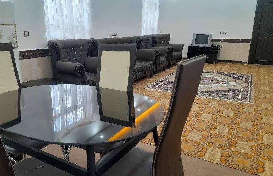 آپارتمان دوخوابه تخت سلیمان (تکاب)