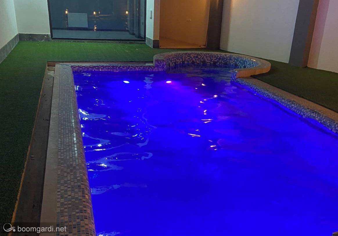 باغ ویلا مدرن نازنین (چهارباغ)