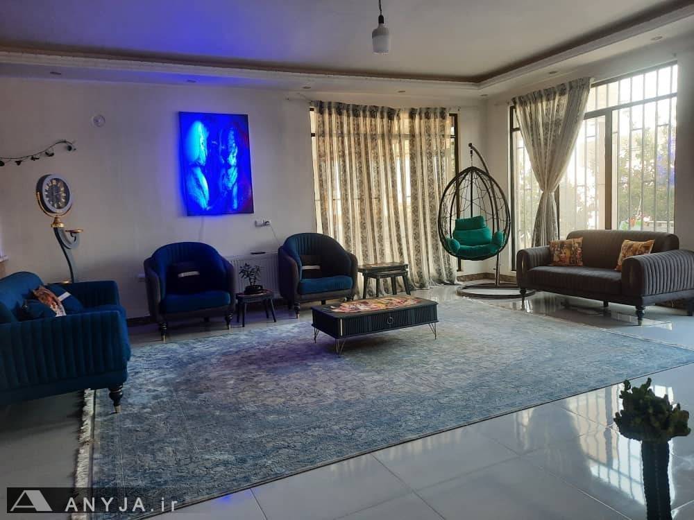 ویلا مدرن برکه (چهارباغ)