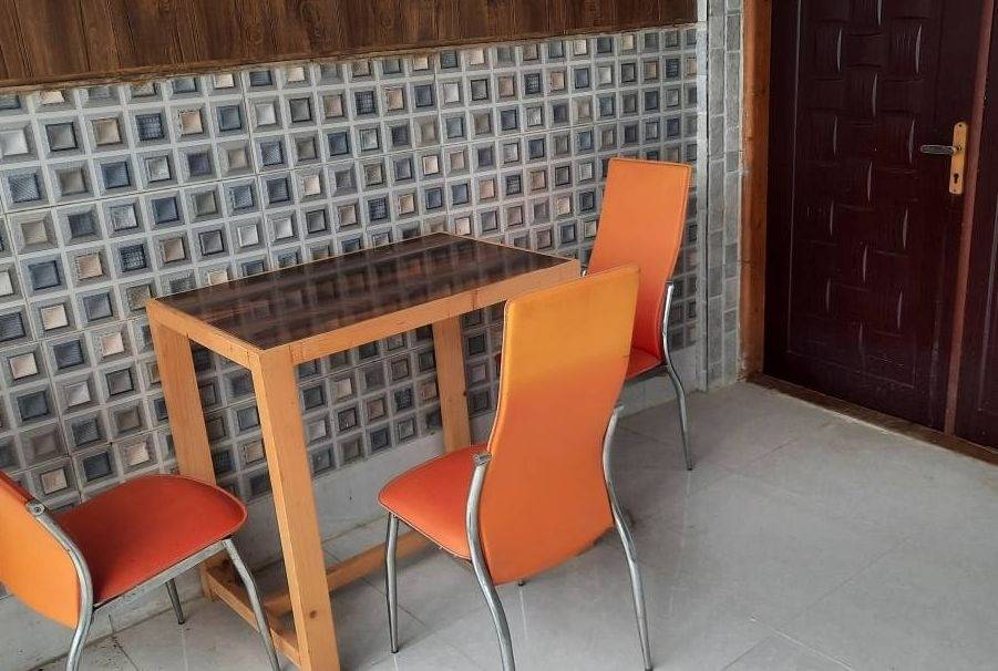 سوئیت آناهیتا (چاف و چمخاله)