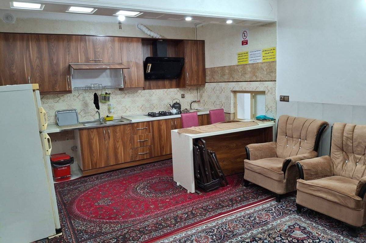 خانه مسافرگل رز، واحد ۴ (یزد)