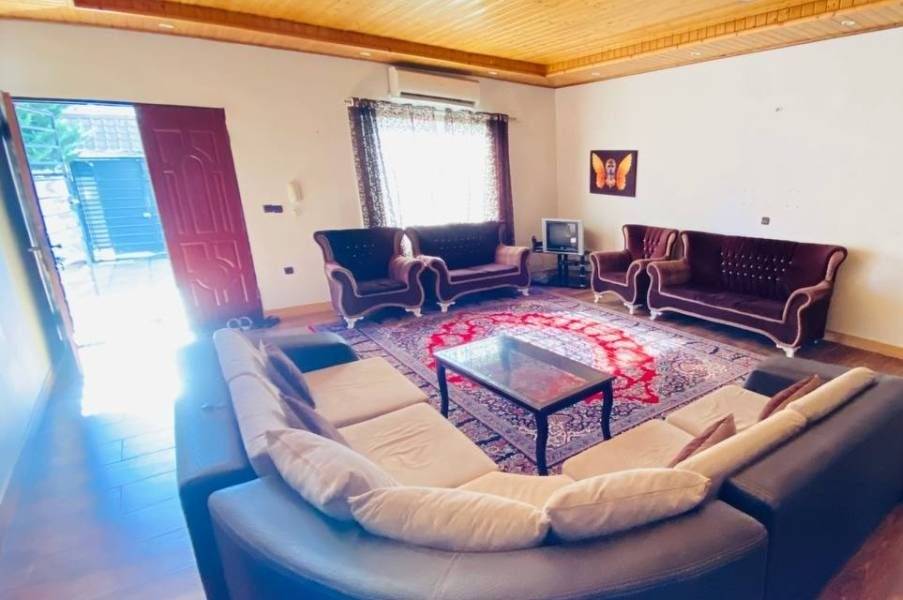 ویلای ساحلی بلوط (سرخرود)