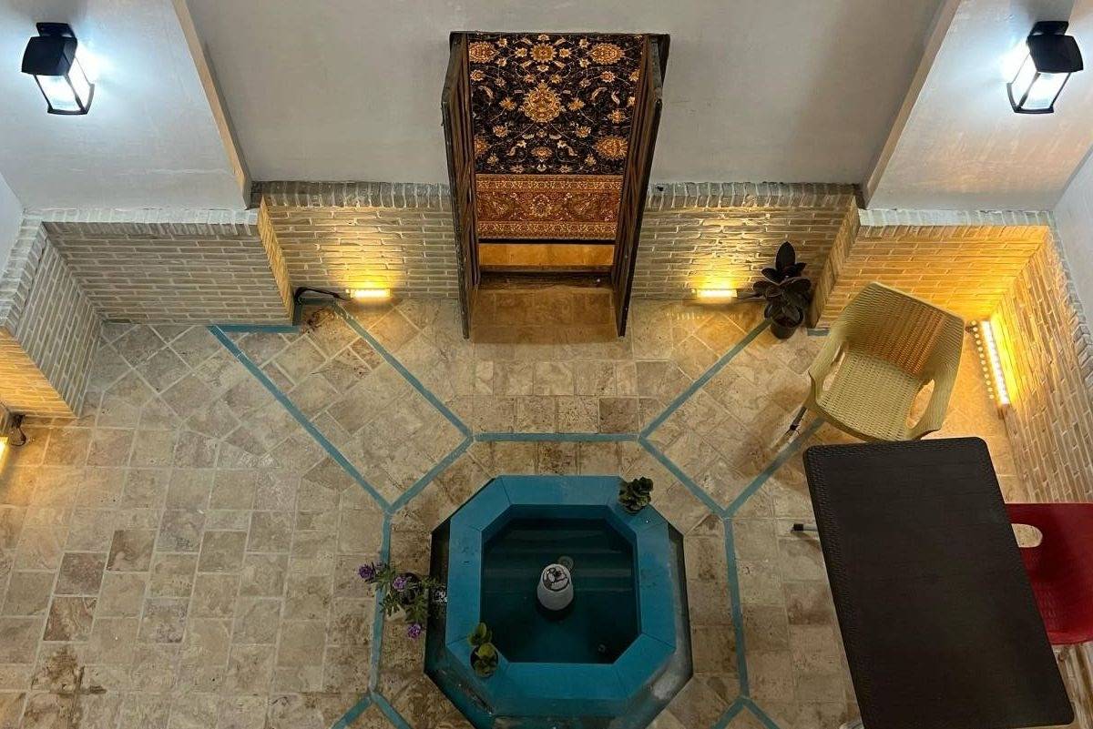 بوم‌گردی دربستی ماه‌نشین (کاشان)