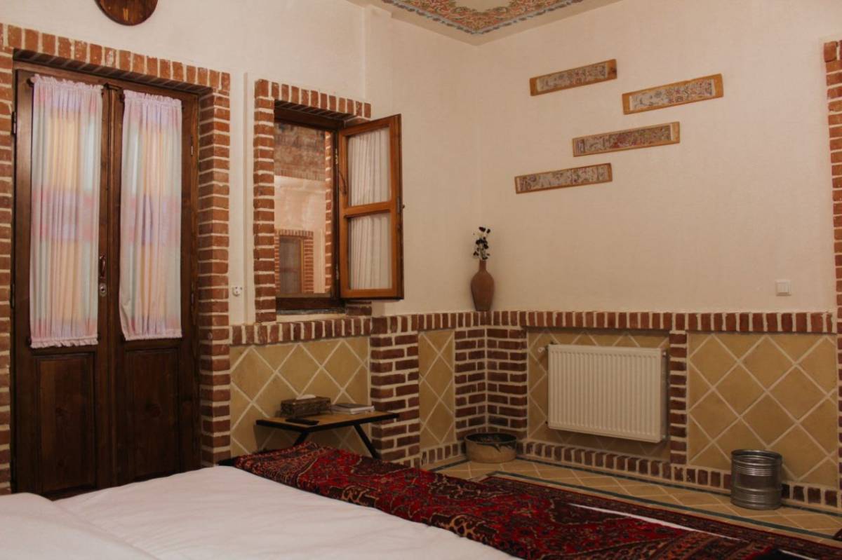 بومگردی دیاوا، اتاق فرش دیاوا 1 (نطنز)