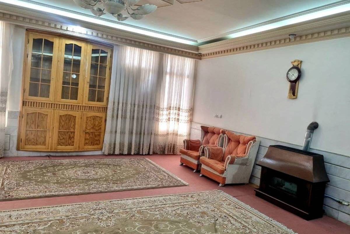 منزل یکخوابه عامری ها (کاشان)