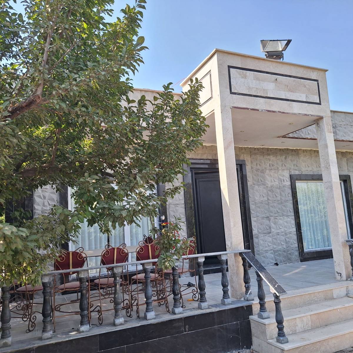 باغ ویلا کاج (شهریار)