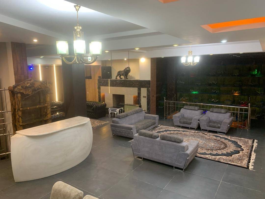 عمارت 7 خواب پارسیان (رودهن)