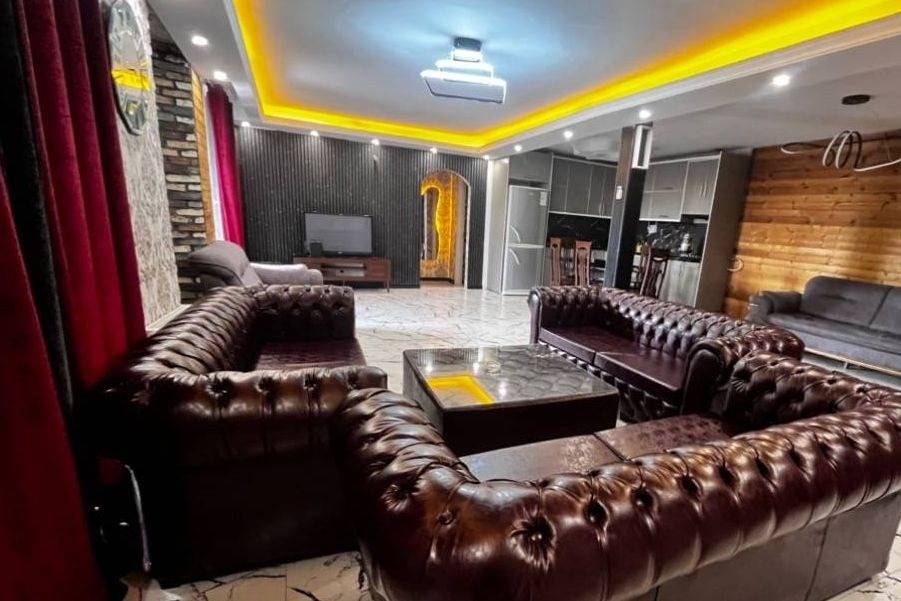 ویلا استخردار افق (رودهن)