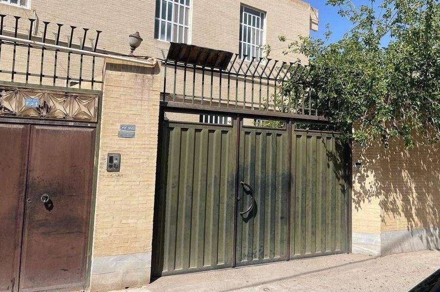منزل یکخوابه دنج (یزد)