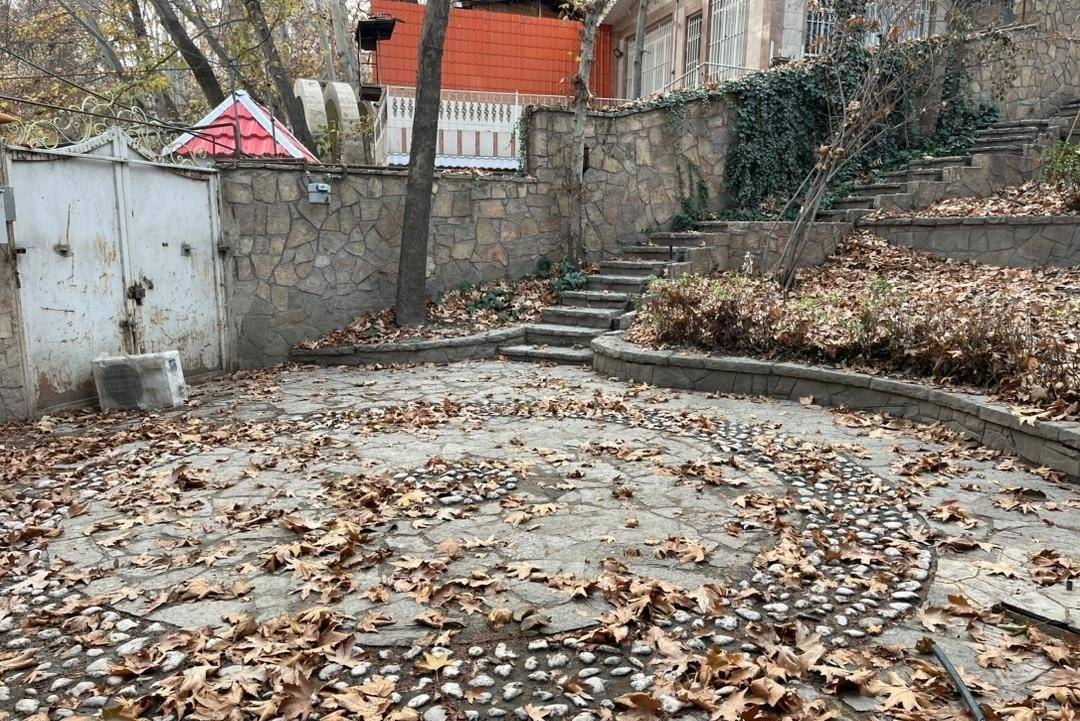 ویلای استخردار زنبق 2 (شاندیز)