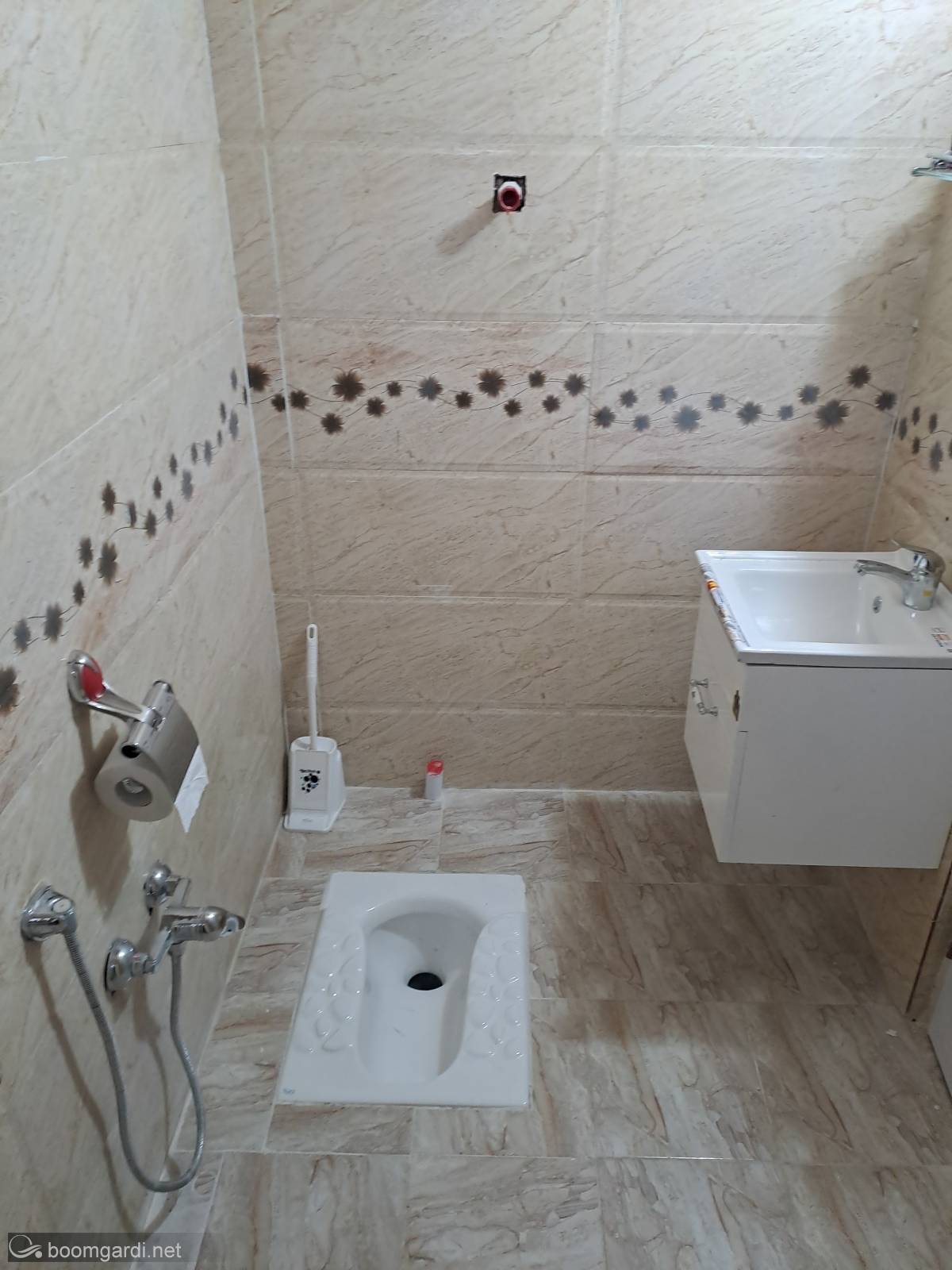 کلبه سوئیسی گلوریا (بابل)