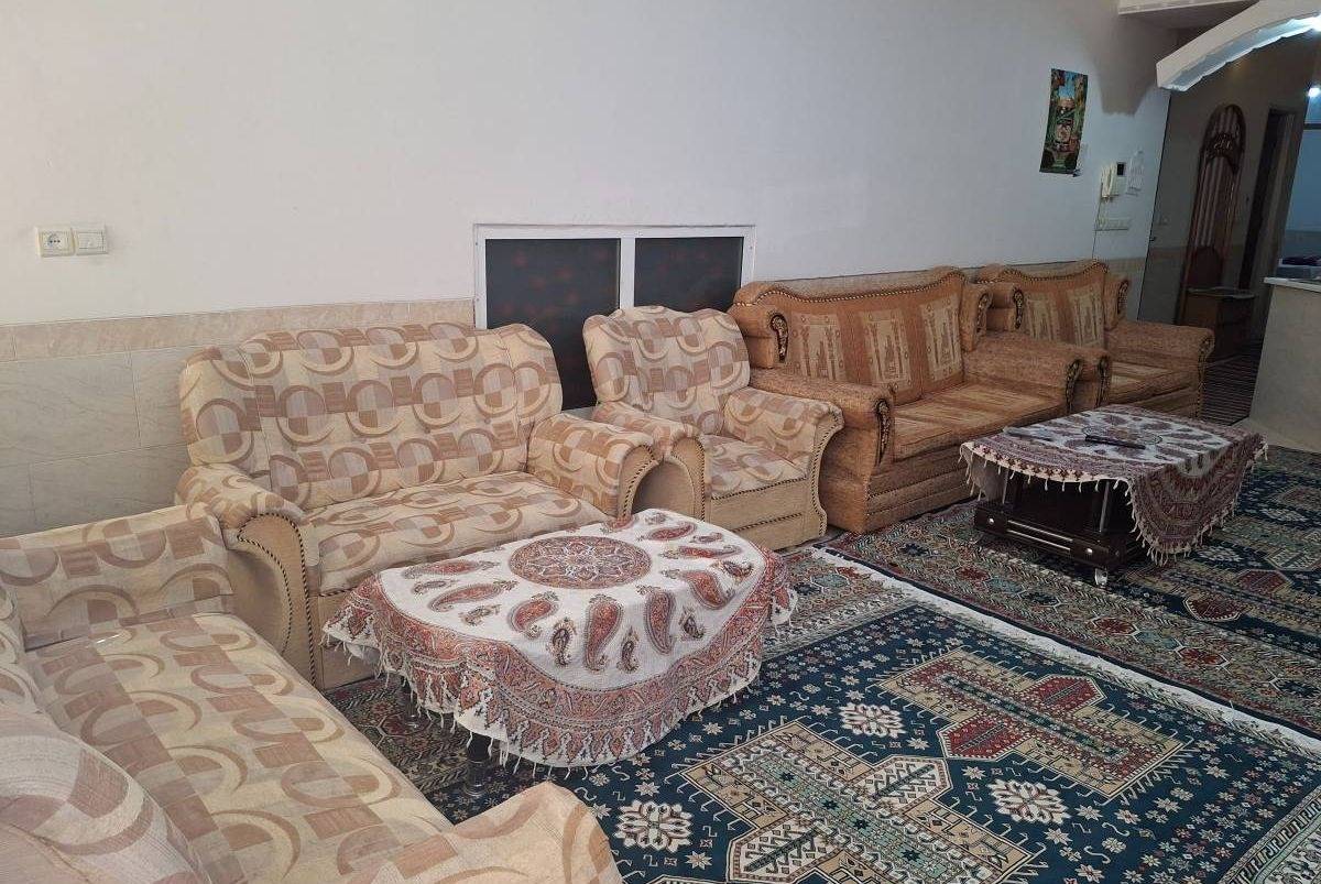 خانه مسافر گل رز، واحد ۵ کوچه بوستان (یزد)