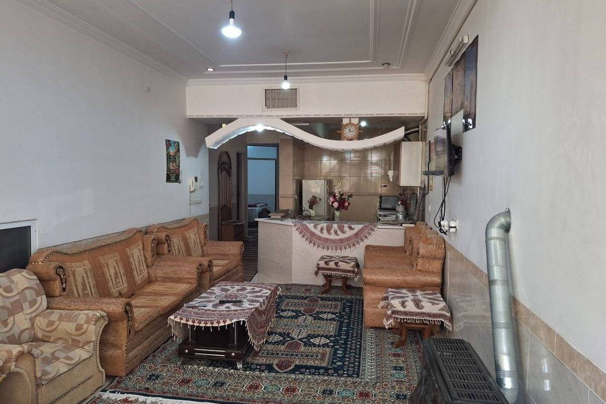 خانه مسافر گل رز، واحد ۵ کوچه بوستان (یزد)
