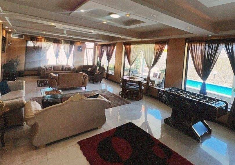باغ ویلا استخردار آبگرم خوشنام (فردیس کرج)