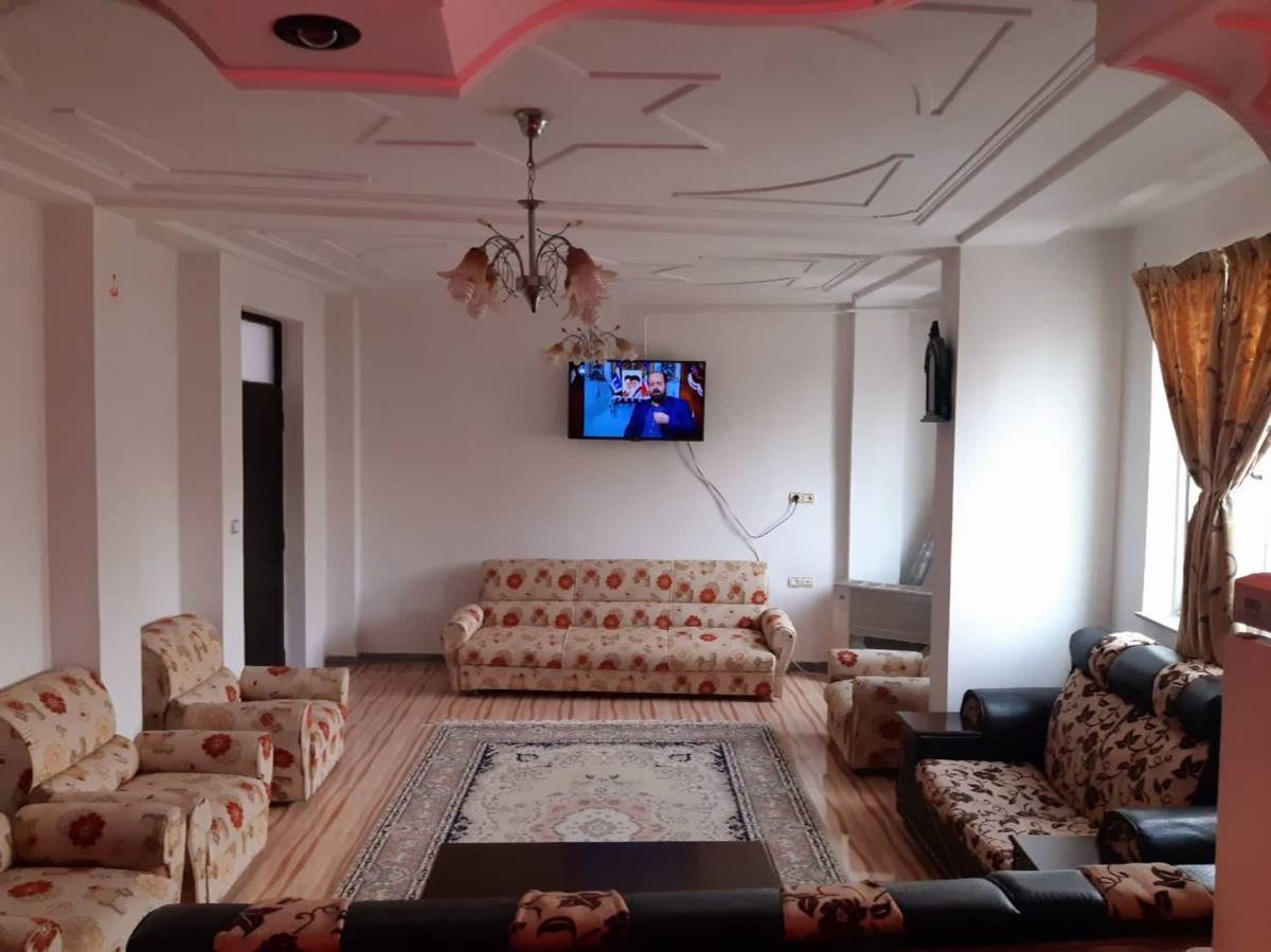 آپارتمان دوخواب ۹۵ متری تمیز و شیک (لاهیجان، سوستان)