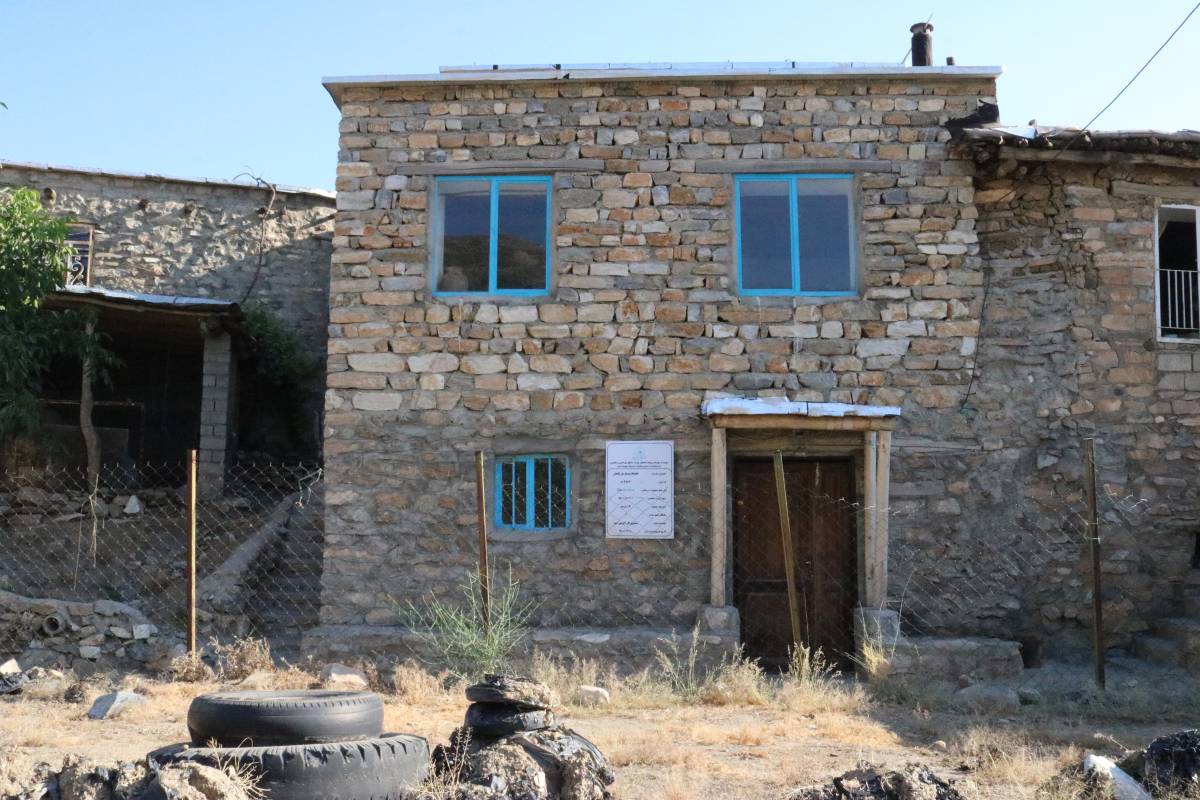 اقامتگاه سنگی شلماش، اتاق چهارنفره سنتی (سردشت)