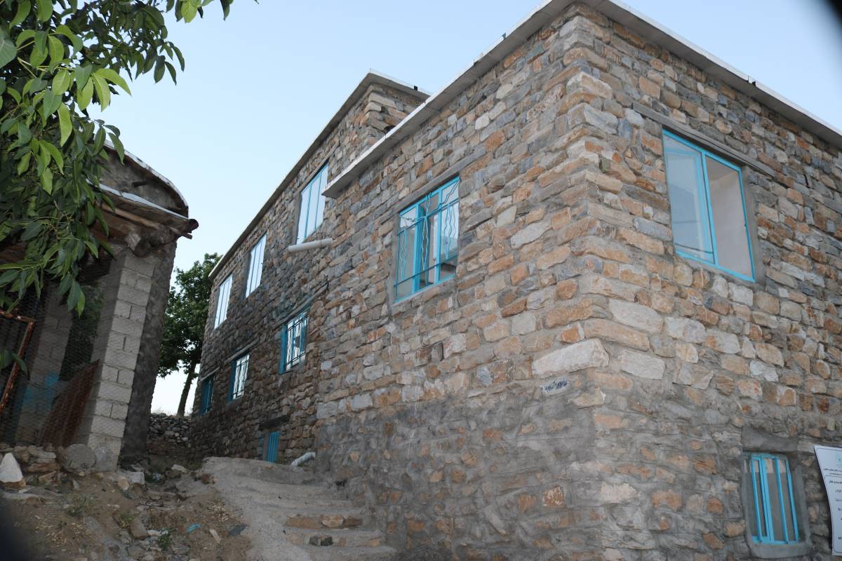 اقامتگاه سنگی شلماش، اتاق چهارنفره سنتی (سردشت)