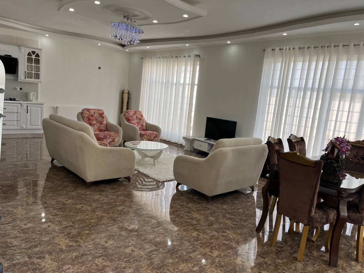 ویلا استخردار عسل (کردان)