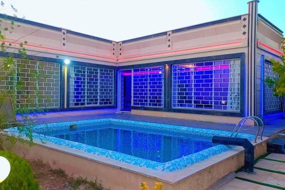 ویلا استخردار گل نرگس باغ صالح (چهارباغ)