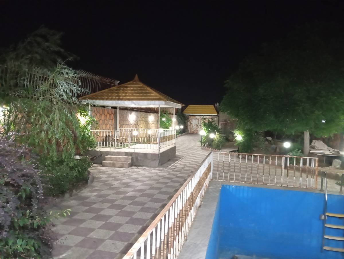باغ ویلا تک خواب دربست (مشهد، شاهنامه)