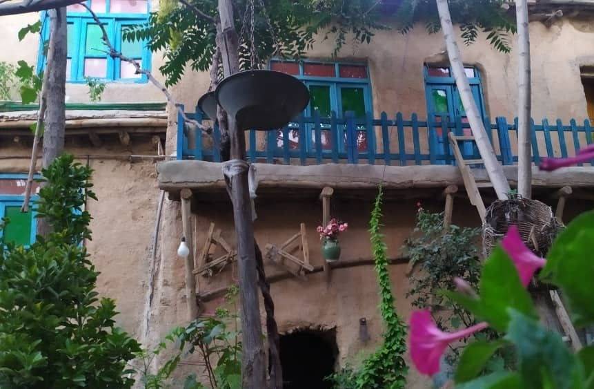 بوم‌گردی خانه ما، اتاق های 15 متری (اسدآباد همدان)